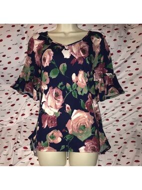 Piphany Floral bell Sleeve small Top in black green white and Pink